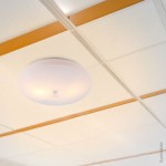 Deckenleuchte für Innen mit Bewegungsmelder 2x E27-Fassung Deckenleuchte für Innen mit Bewegungsmelder 2x E27-Fassung